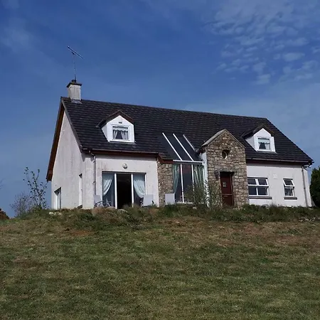 Lovely Lough Melvin Holiday Holiday home