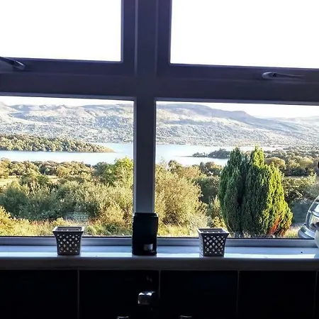 Lovely Lough Melvin Holiday 度假居 *