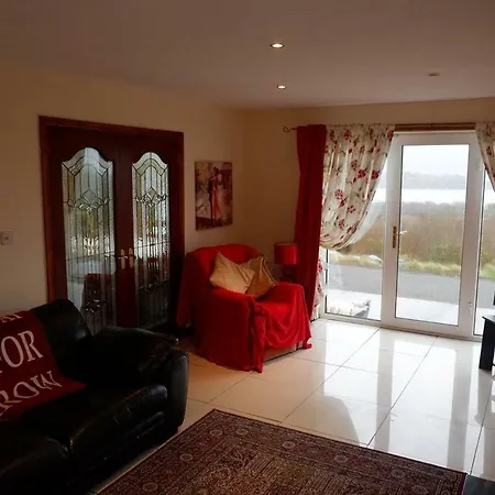Lovely Lough Melvin Holiday 度假居 Askill