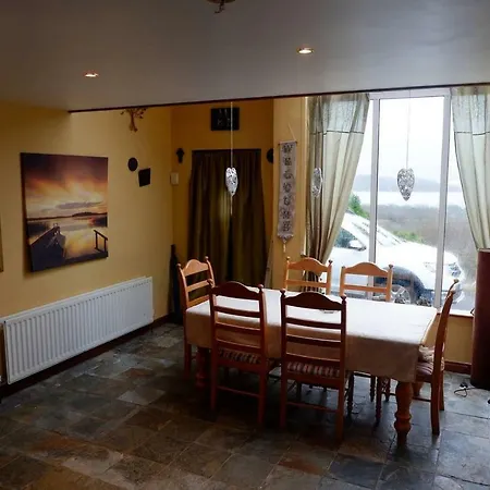 Lovely Lough Melvin Holiday Holiday home
